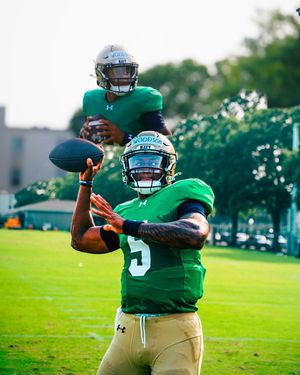 Image post by @navyfb on Instagram