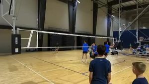 Video post by @PLAvolleyball on Facebook