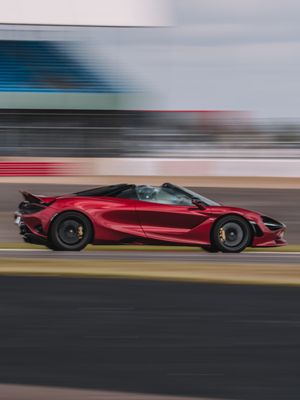 Image post by @mclarenauto on Instagram