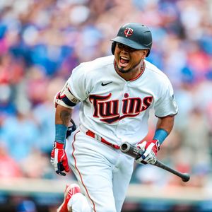 Image post by @twins on Instagram