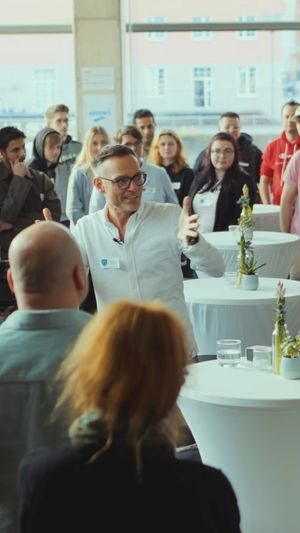 Video post by @brooksrunningde on Instagram