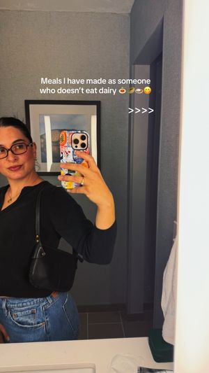 Video post by @hollylatiolais on TikTok