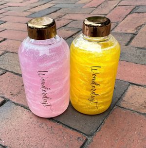 Image post by @drinkwonderdust on Instagram