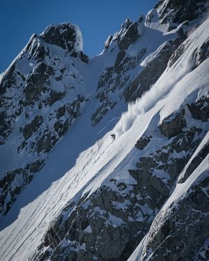 Image post by @whistlerblackcomb on Instagram