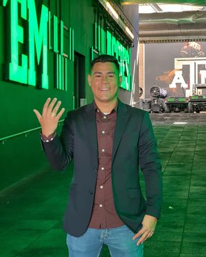 Image post by @alexrenteria88 on Instagram