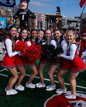 Image post by @gobearcatscheer on Instagram