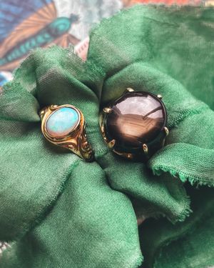 Image post by @maejeanvintage on Instagram