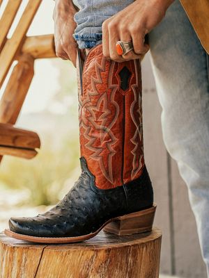 Image post by @tonylamaboots on Instagram