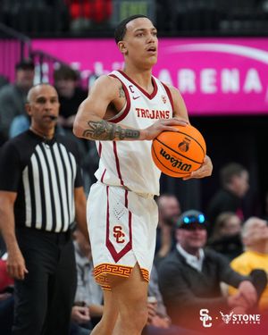 Image post by @USC_Hoops on Twitter