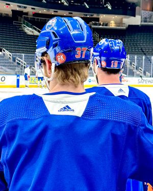 Image post by @NHLde on Twitter