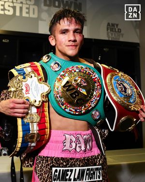 Image post by @daznboxing on Instagram