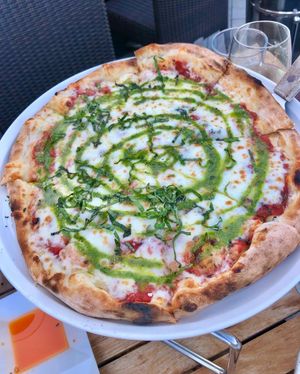 Image post by @marerooftop on Instagram