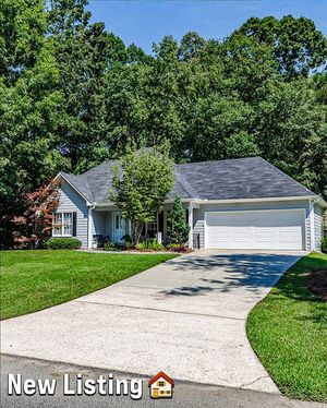 Image post by @woodallrealtygroup on Facebook