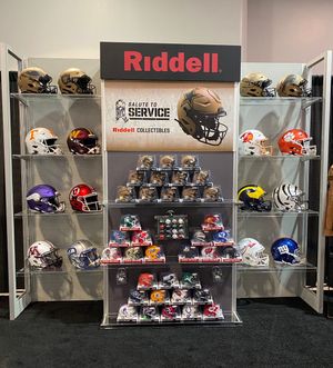 Image post by @Riddell_Collect on Twitter