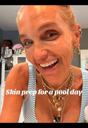 Video post by @shop.with.caroline on TikTok