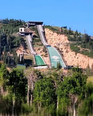 Image post by @adrenalinelacrosse on Instagram