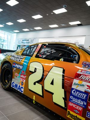 Image post by @teamhendrick on Instagram