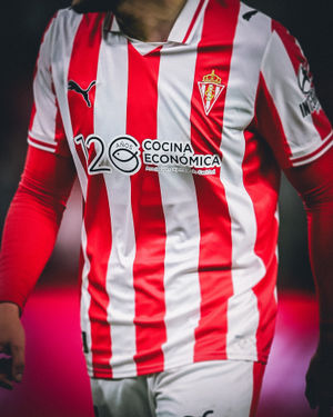 Image post by @realsporting on Instagram