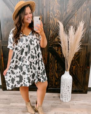 Image post by @shopfillyflair on Instagram