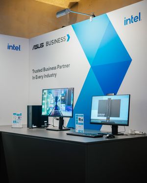 Image post by @asus on Instagram