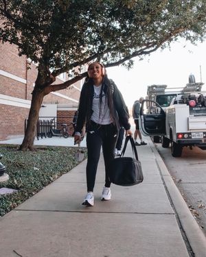 Image post by @smuwbb on Instagram