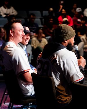 Image post by @astros on Twitter