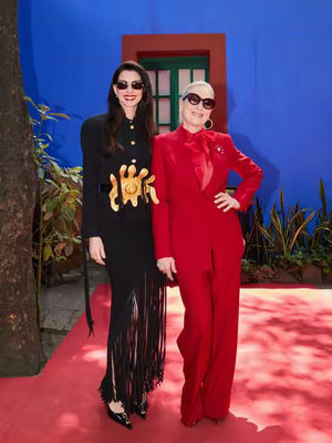 Image post by @vogueitalia on TikTok