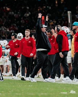 Image post by @unmlobofb on Instagram