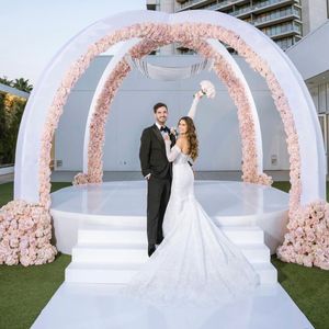 Image post by @beverlyhilton on Instagram