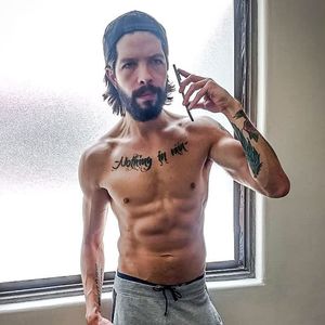 Image post by @soyvikguga on Instagram