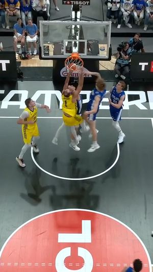 Video post by @swebasketball on Facebook