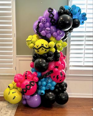 Image post by @balloons_by_victoria_dz on Instagram