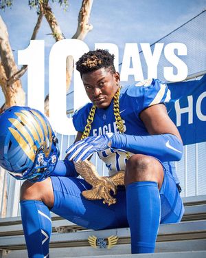 Image post by @smchs_football on Instagram