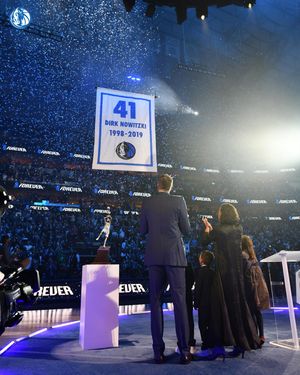 Image post by @mavsoffcourt on Instagram