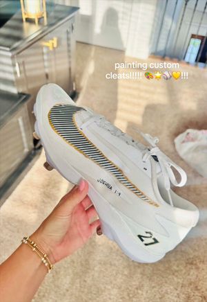 Video post by @mackenzierearden on TikTok