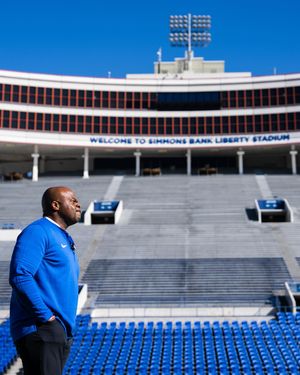 Image post by @memphisfootball on Instagram