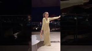 Video post by @shop.with.caroline on YouTube