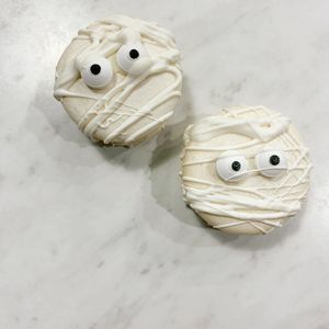 Image post by @theblondewhobakes on Instagram