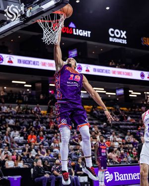 Image post by @gleaguesuns on Instagram