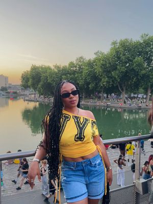 Image post by @jenniecapri on Instagram