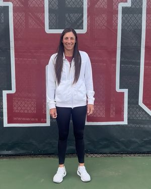 Image post by @ou_wtennis on Instagram