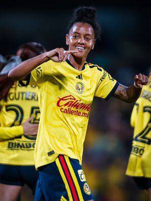 Image post by @americafemenil on Instagram