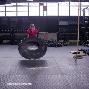 Image post by @sarahwells400mh on Instagram