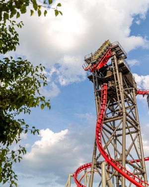 Image post by @cedarpoint on Instagram