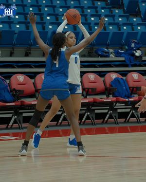 Image post by @hupirates_wbb on Instagram