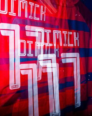 Image post by @lensbylaura on Instagram