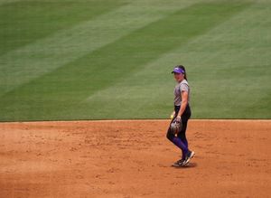 Image post by @UCASoftball on Twitter
