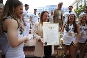 Image post by @usfathletics on Instagram