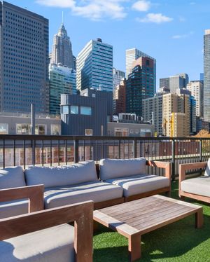 Image post by @33hotelnyc on Facebook