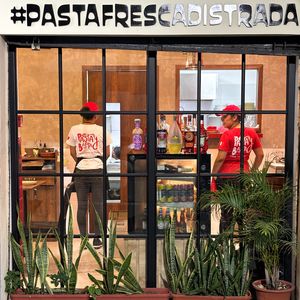 Image post by @pastaybasta_ec on Instagram